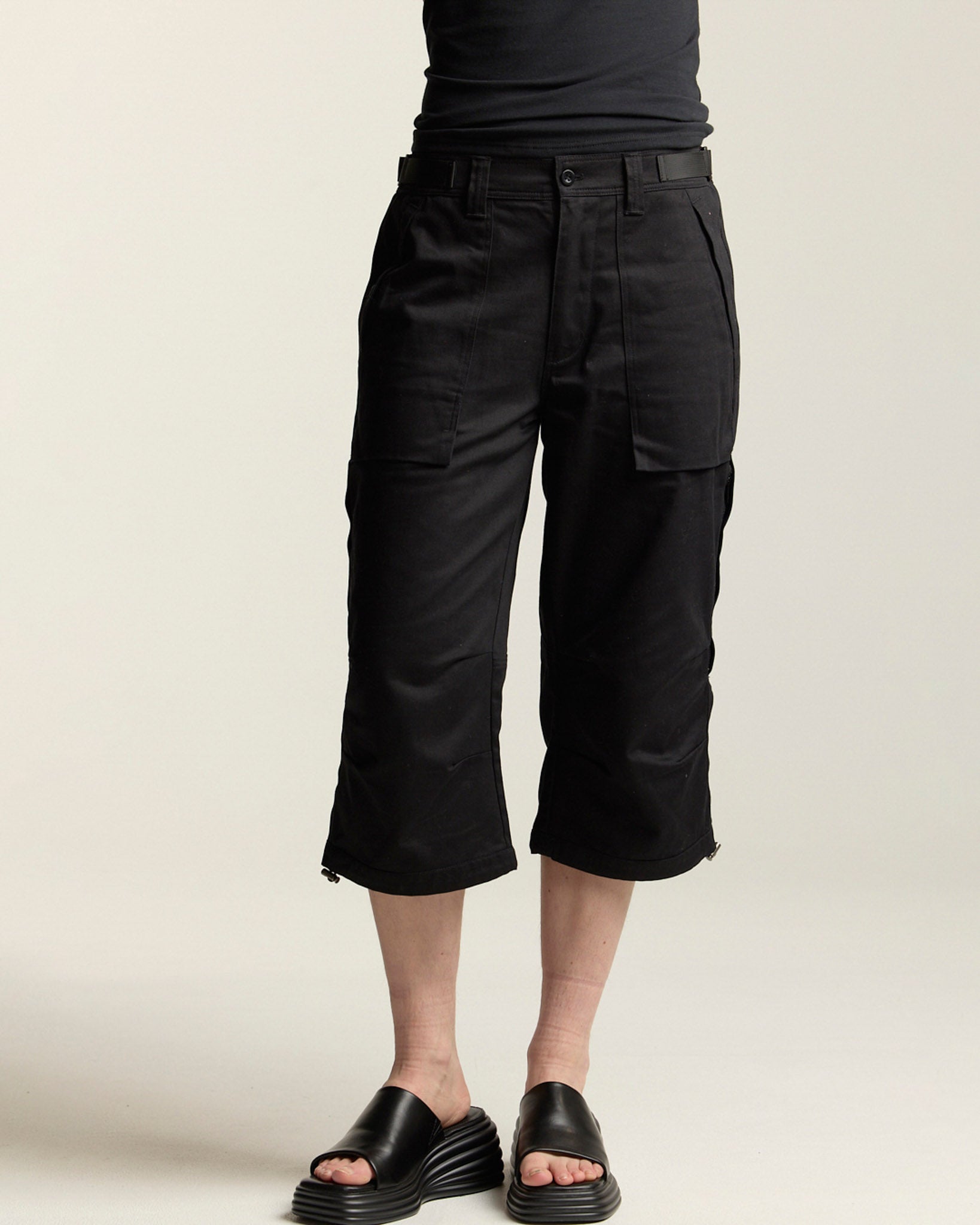 Cargo Capri Pants - Black