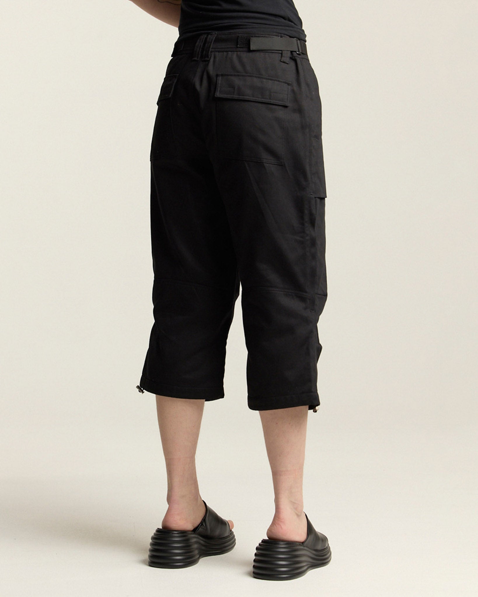 Cargo Capri Pants - Black