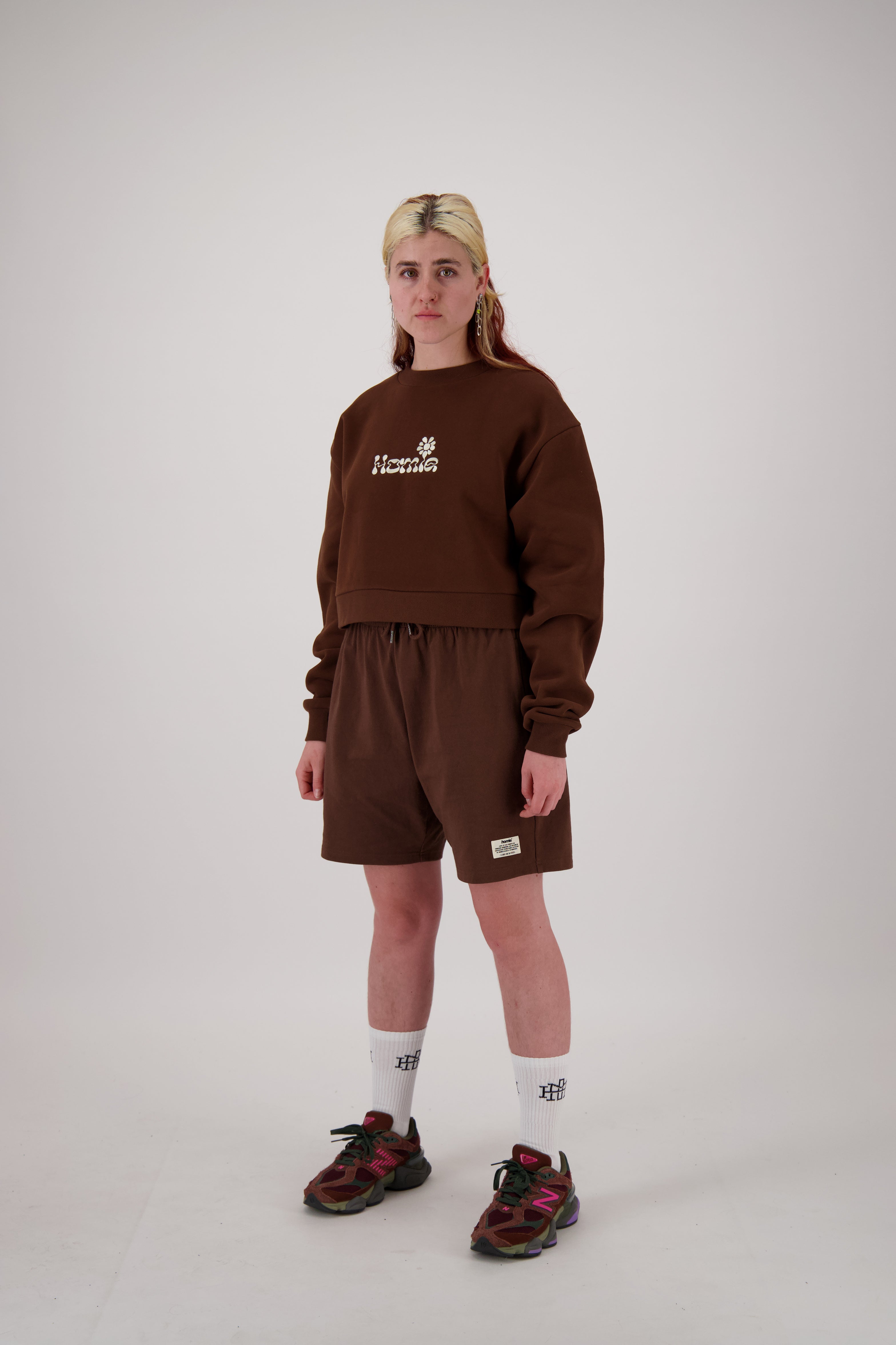 HoMie Cropped Crew – Chocolate